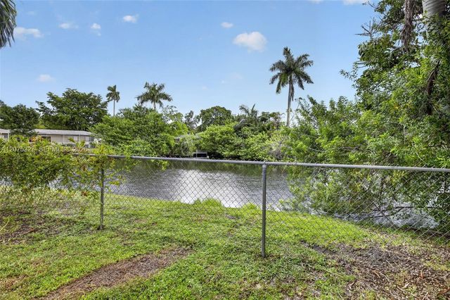 1350 NW 73rd Avenue, Plantation, FL 33313