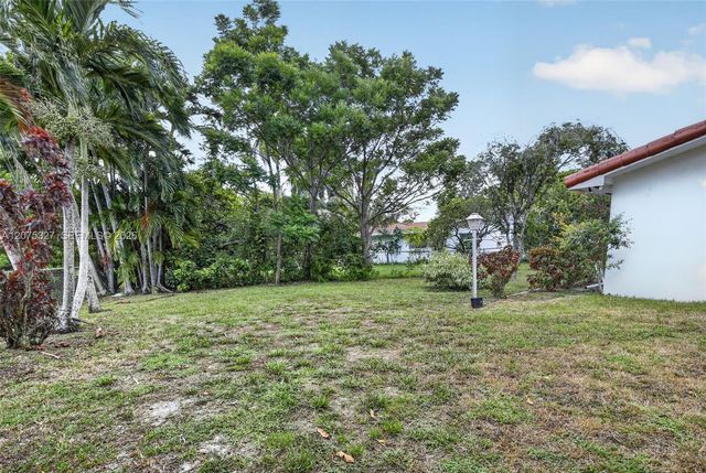 1350 NW 73rd Avenue, Plantation, FL 33313