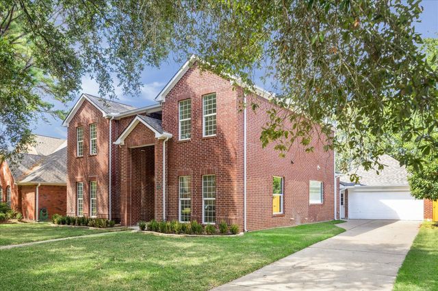 3303 Vista Lake Drive, Sugar Land, TX 77478