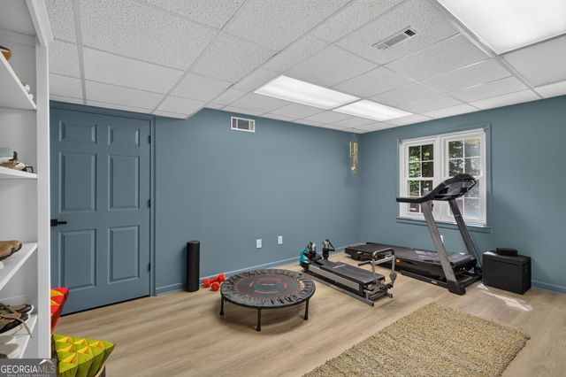 120 Rosses Point, Tyrone, GA 30290