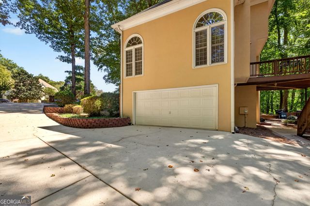 120 Rosses Point, Tyrone, GA 30290