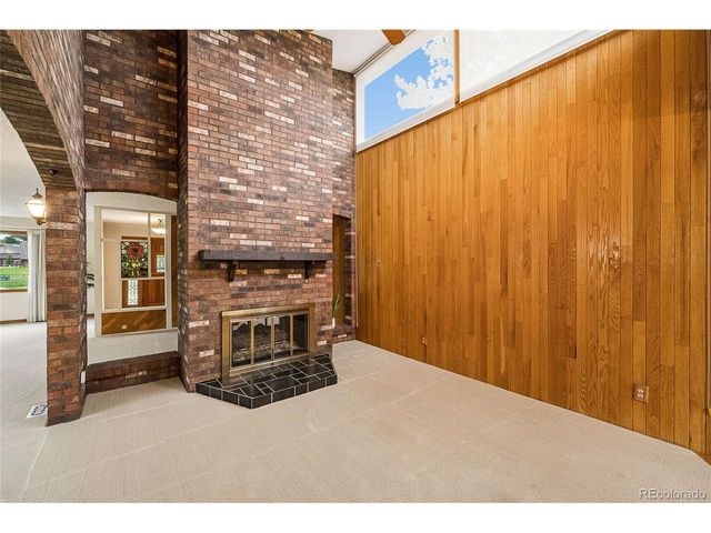 32 Douglas Dr S, Broomfield, CO 80020