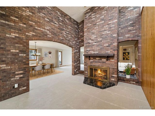 32 Douglas Dr S, Broomfield, CO 80020