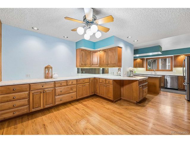 32 Douglas Dr S, Broomfield, CO 80020