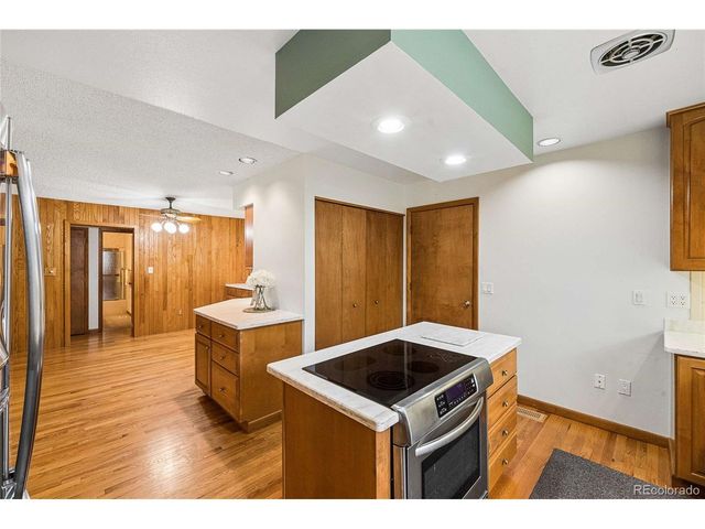 32 Douglas Dr S, Broomfield, CO 80020