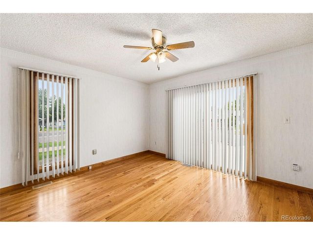 32 Douglas Dr S, Broomfield, CO 80020
