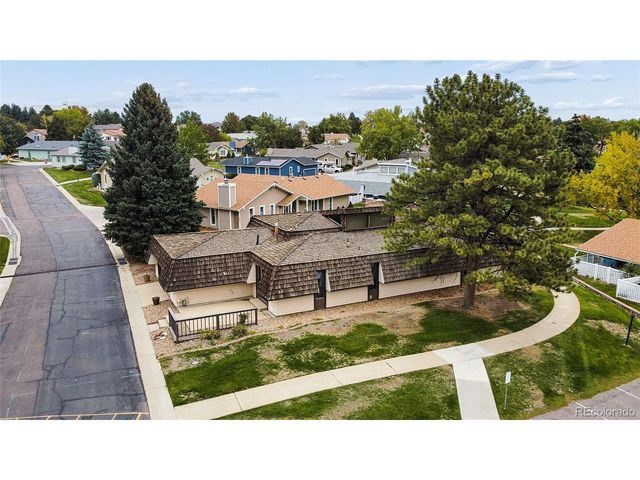 32 Douglas Dr S, Broomfield, CO 80020