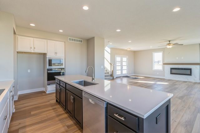 17151 Plum Drive, Urbandale, IA 50323