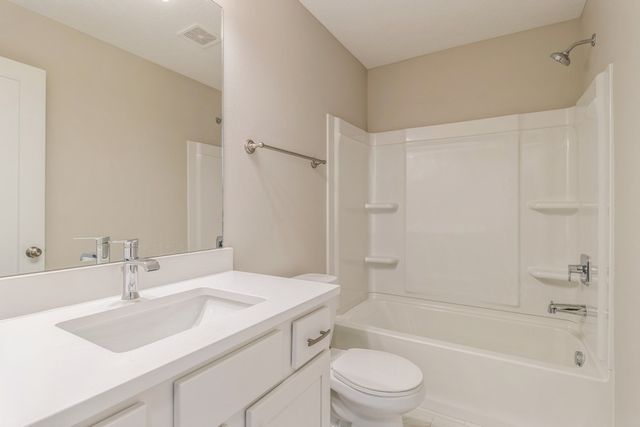 17151 Plum Drive, Urbandale, IA 50323