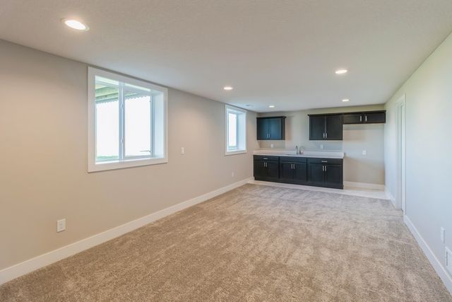 17151 Plum Drive, Urbandale, IA 50323