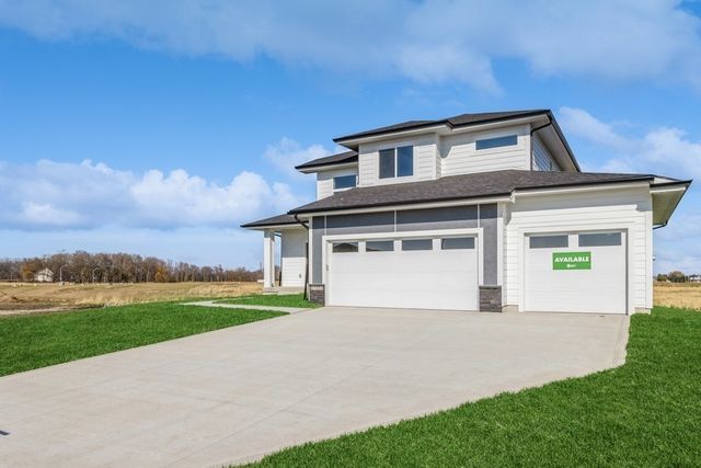 17151 Plum Drive, Urbandale, IA 50323