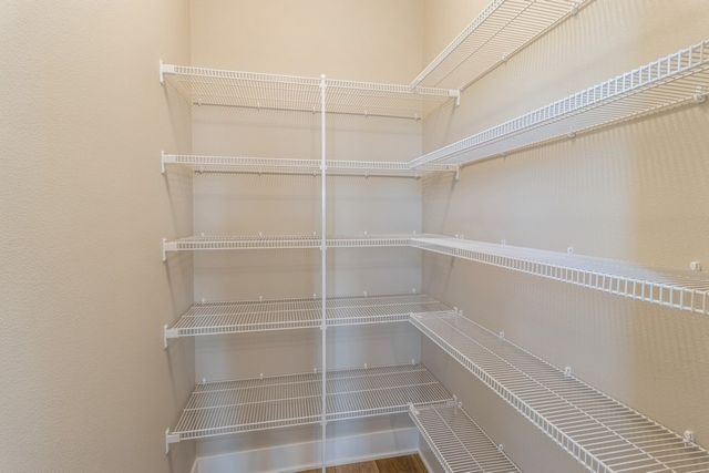 17151 Plum Drive, Urbandale, IA 50323