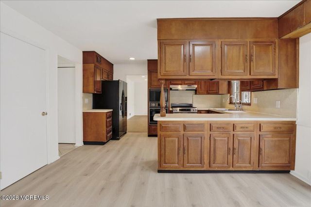 15 Harbor Court, West Long Branch, NJ 07764