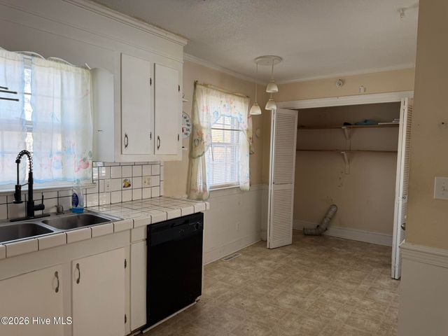 313 Kirkland Drive, Greenville, NC 27858