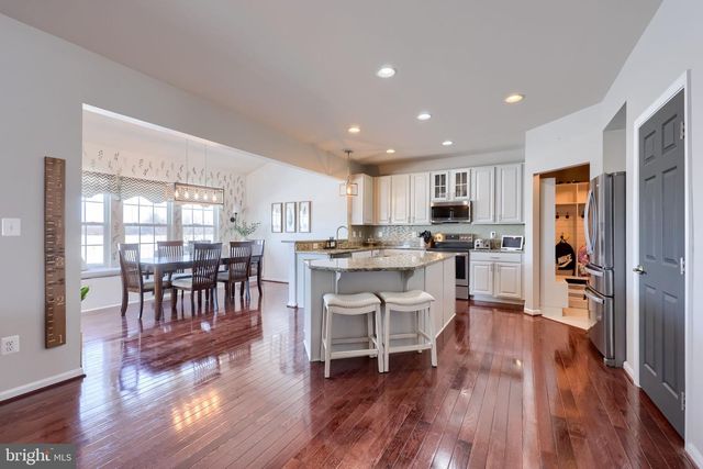 8418 DIAMOND RUN CT, Seven Valleys, PA 17360