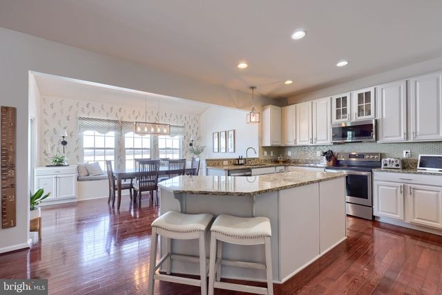 8418 DIAMOND RUN CT, Seven Valleys, PA 17360