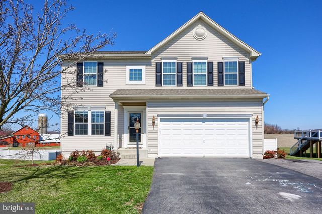 8418 DIAMOND RUN CT, Seven Valleys, PA 17360