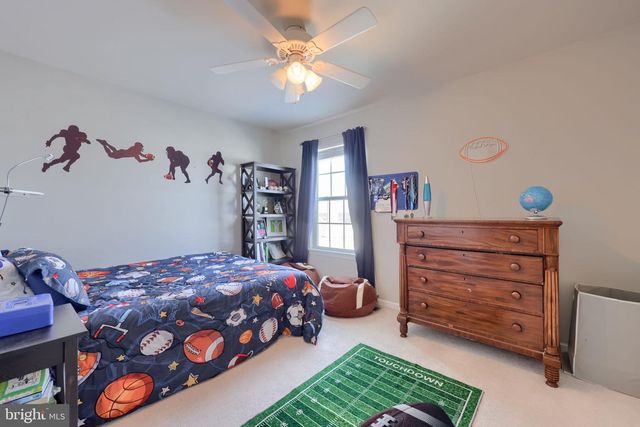 8418 DIAMOND RUN CT, Seven Valleys, PA 17360