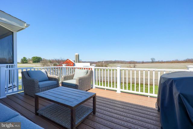 8418 DIAMOND RUN CT, Seven Valleys, PA 17360
