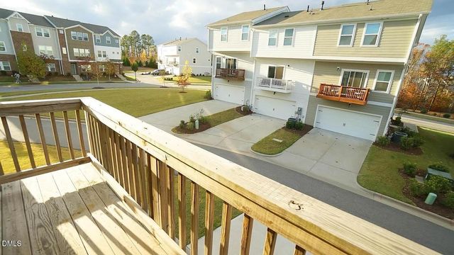 1041 Salt Glaze Lane, Cary, NC 27519