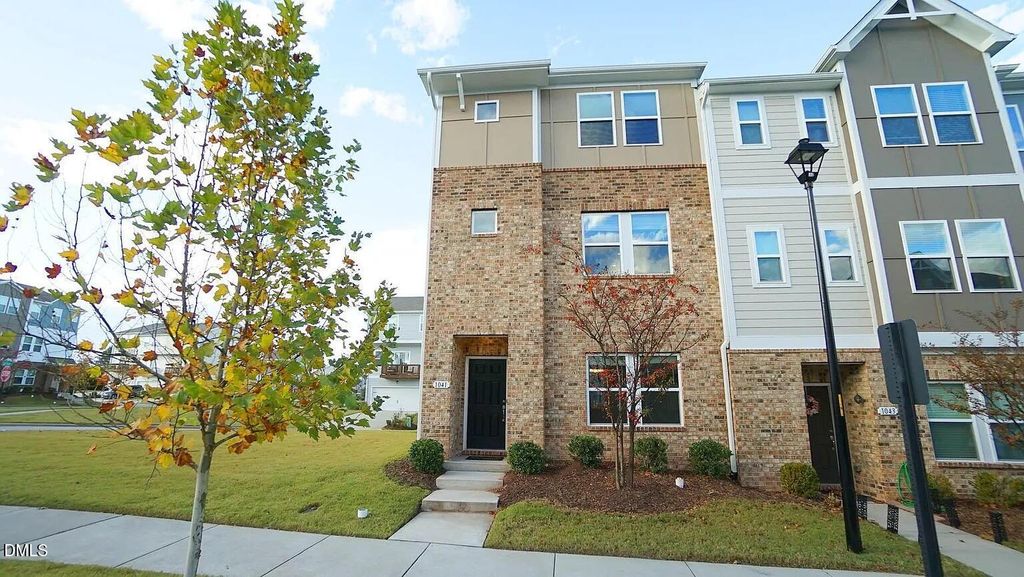 1041 Salt Glaze Lane, Cary, NC 27519