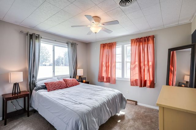 206 W Fernell St, Derby, KS 67037