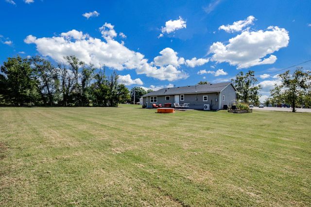 206 W Fernell St, Derby, KS 67037