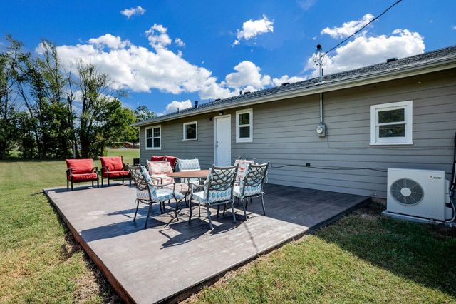 206 W Fernell St, Derby, KS 67037