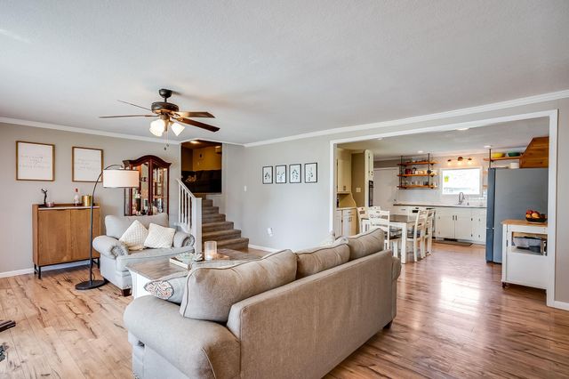 206 W Fernell St, Derby, KS 67037