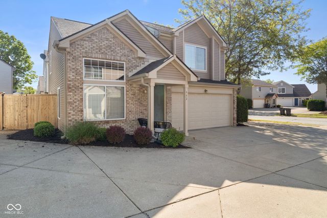 662 Cembra Drive, Greenwood, IN 46143