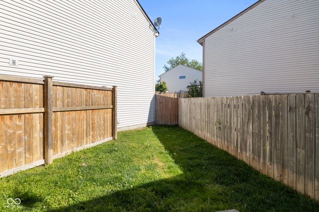 662 Cembra Drive, Greenwood, IN 46143