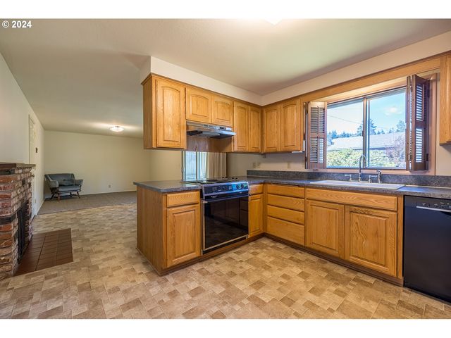 2690 POLK St, Eugene, OR 97405