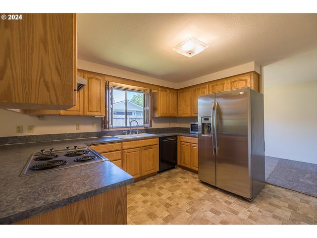 2690 POLK St, Eugene, OR 97405