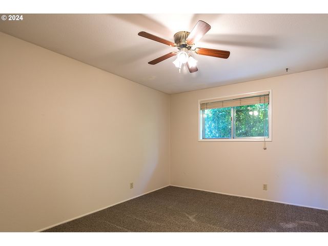 2690 POLK St, Eugene, OR 97405