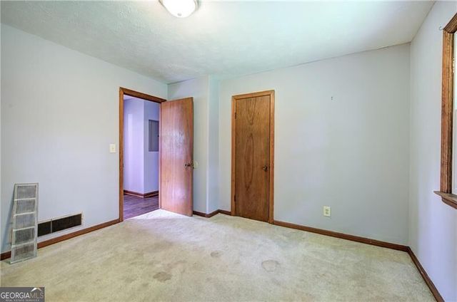 7 West Drive, Cartersville, GA 30120