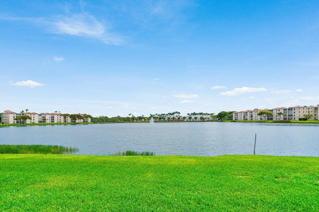 6112 Huntwick Terrace 102, Delray Beach, FL 33484