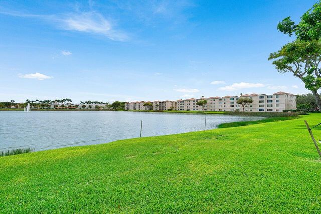 6112 Huntwick Terrace 102, Delray Beach, FL 33484