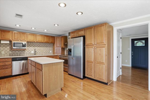 13812 COUNTRYSIDE DR, Maugansville, MD 21767
