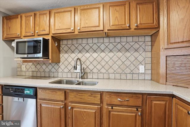13812 COUNTRYSIDE DR, Maugansville, MD 21767