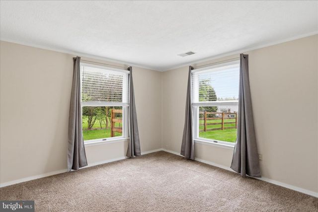 13812 COUNTRYSIDE DR, Maugansville, MD 21767