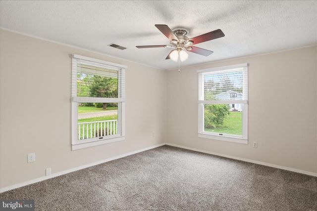 13812 COUNTRYSIDE DR, Maugansville, MD 21767