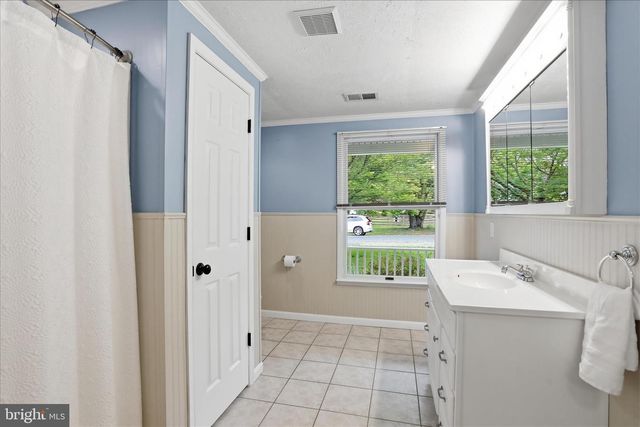 13812 COUNTRYSIDE DR, Maugansville, MD 21767