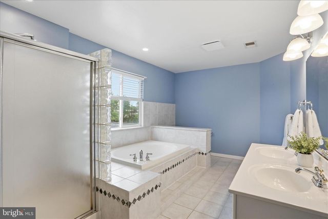 13812 COUNTRYSIDE DR, Maugansville, MD 21767