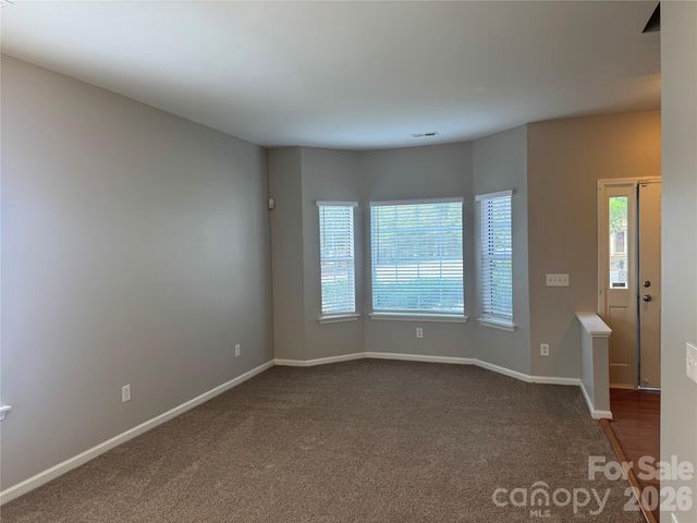 8817 Elkins Park Drive, Matthews, NC 28105