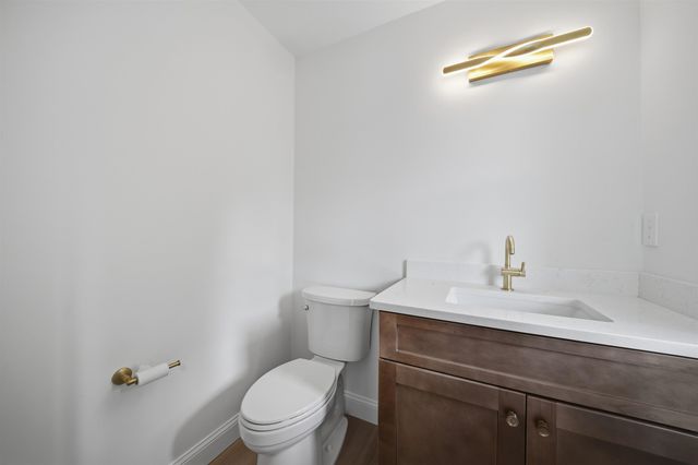 106 Lock Street B, Nashua, NH 03064