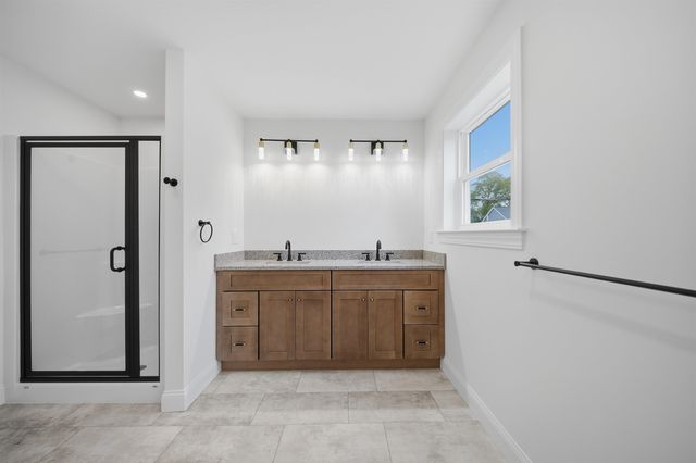 106 Lock Street B, Nashua, NH 03064
