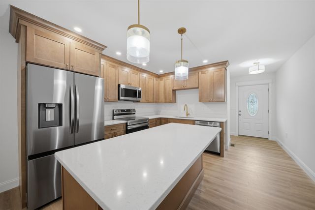 106 Lock Street B, Nashua, NH 03064