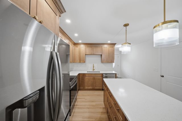 106 Lock Street B, Nashua, NH 03064