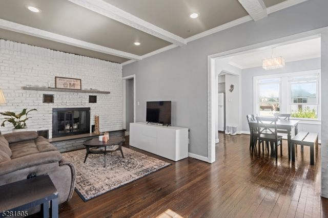 518 Miner Ter, Linden City, NJ 07036