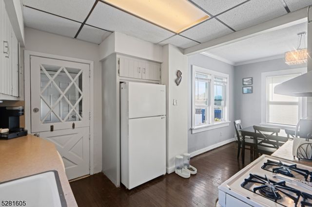 518 Miner Ter, Linden City, NJ 07036